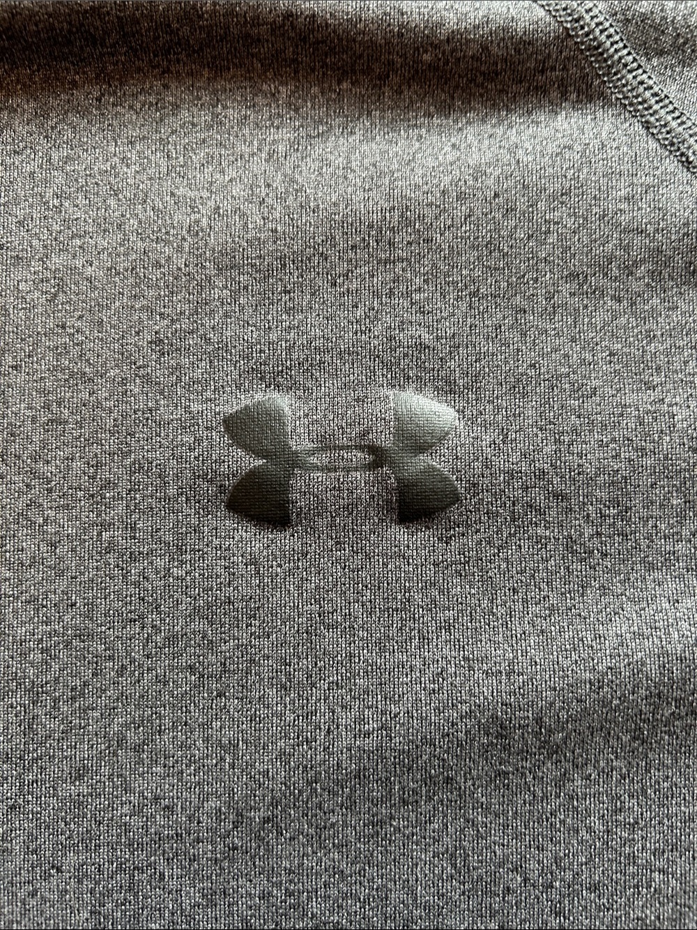 Under Armour Men’s Heather Gray Short Sleeve Performance Tee - Picture 3 of 5